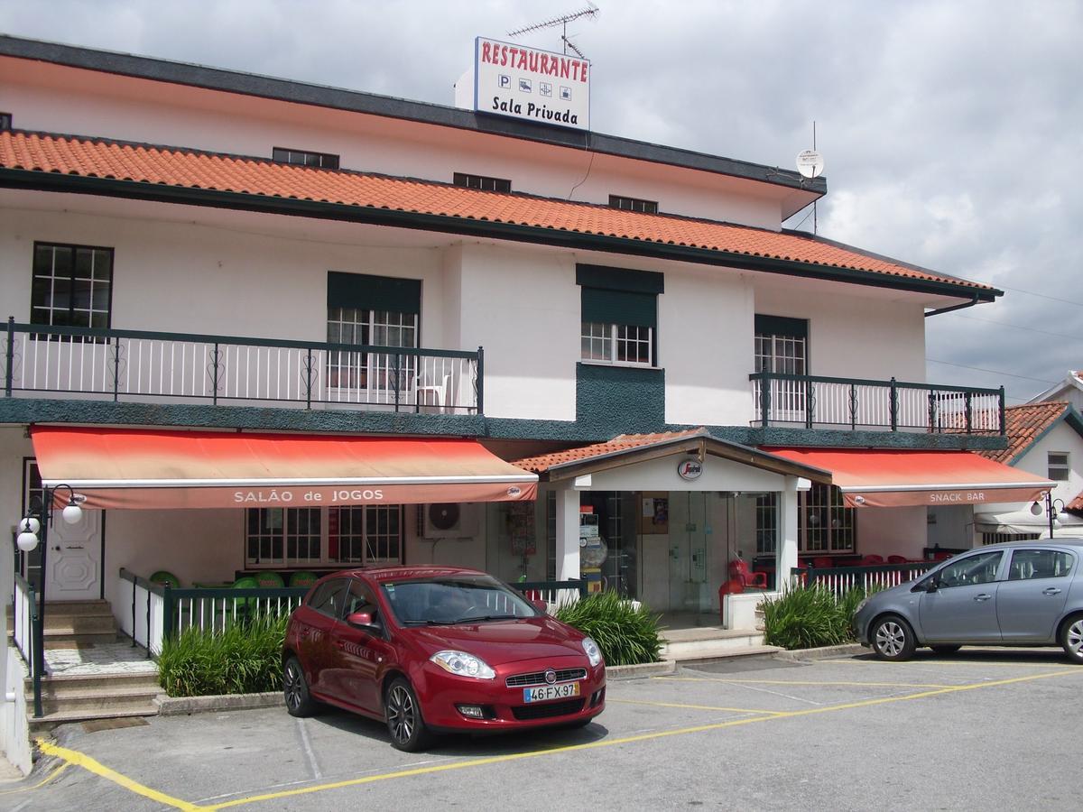 Bed and Breakfast Refugio Do Geres Alamela Екстер'єр фото