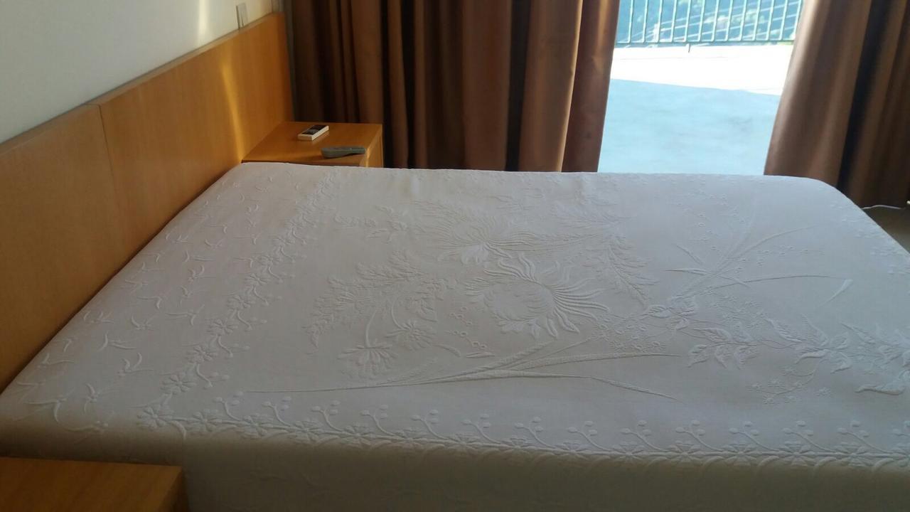 Bed and Breakfast Refugio Do Geres Alamela Екстер'єр фото